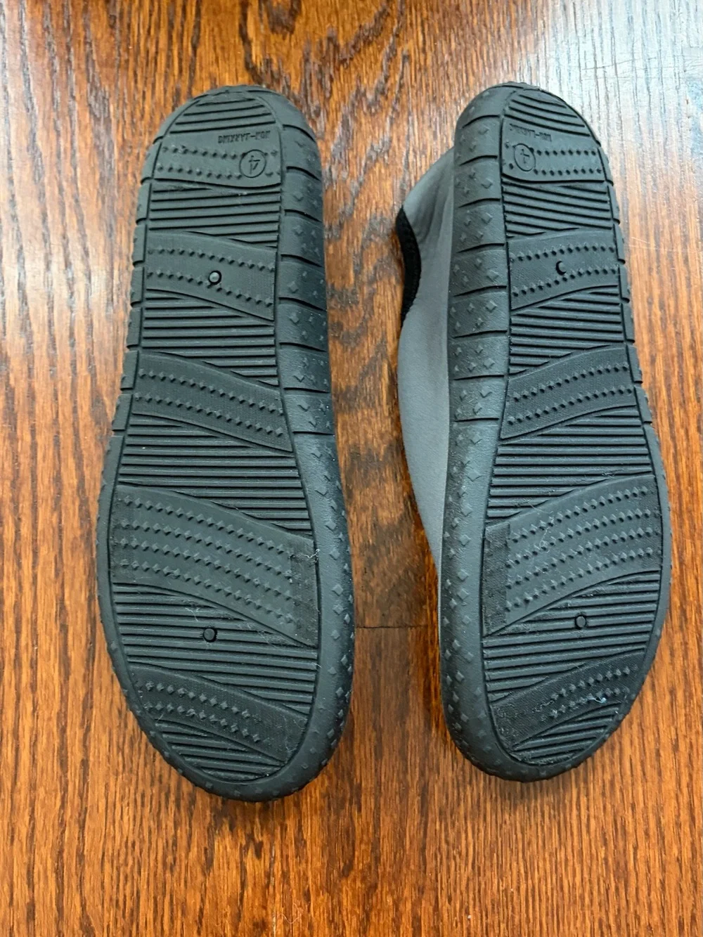 Cat & Jack Swim Shoes